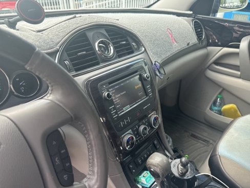 Used 2015 Buick Enclave Leather image 9