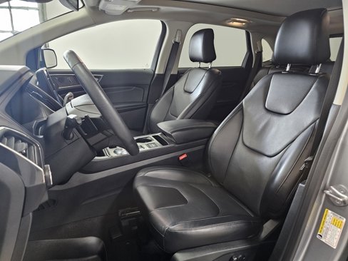 Used 2022 Ford Edge Titanium image 9
