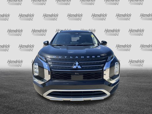 Used 2022 Mitsubishi Outlander SEL image 3