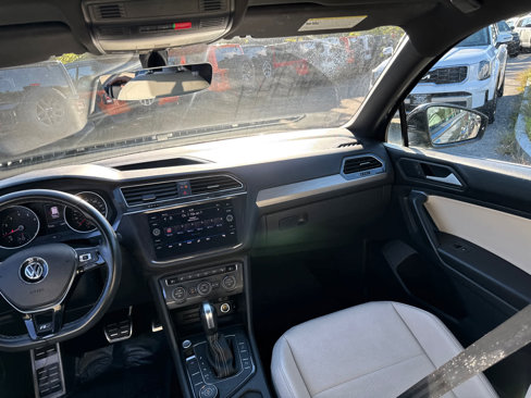 Used 2021 Volkswagen Tiguan SE R-Line w/ 3rd Row Seat Package image 36