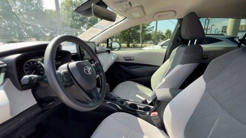 Used 2022 Toyota Corolla LE image 33