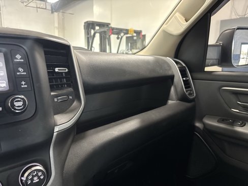 Used 2020 RAM 1500 Big Horn image 17