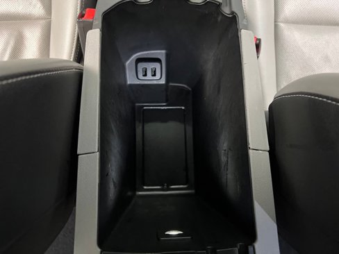 Used 2023 GMC Terrain SLT image 39
