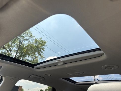 Used 2021 Buick Enclave Essence w/ Sound and Sites Package image 40