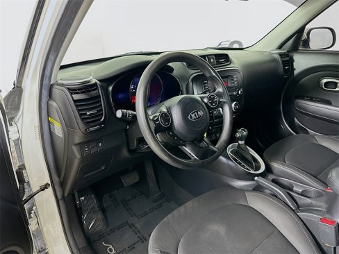 Used 2016 Kia Soul image 9