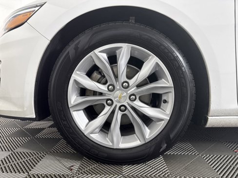 Used 2023 Chevrolet Malibu LT image 9