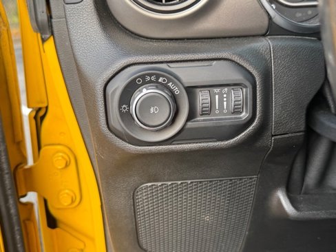 Certified 2018 Jeep Wrangler Unlimited Sport S image 18