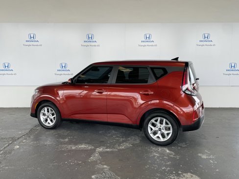 Used 2023 Kia Soul S image 4
