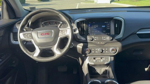 Used 2023 GMC Terrain SLT image 10