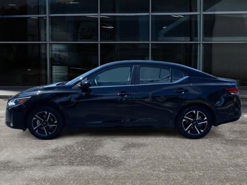 Used 2024 Nissan Sentra SV image 6