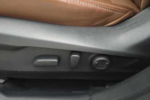 Used 2020 Subaru Outback Touring XT image 13