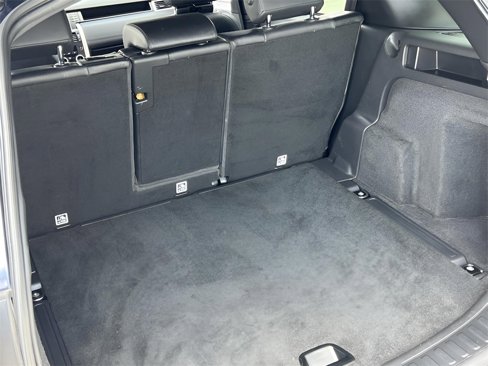 Used 2019 Land Rover Discovery Sport SE image 21