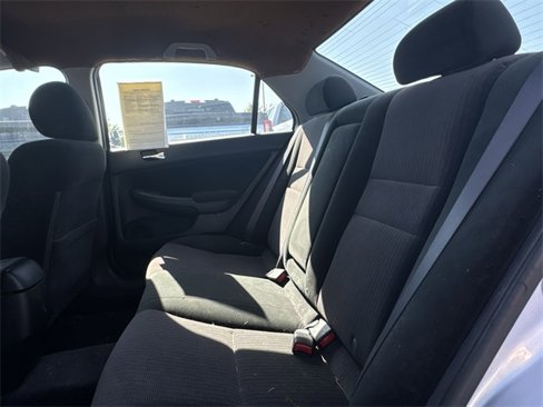 Used 2004 Honda Accord LX image 17