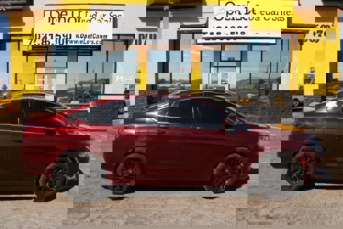 Used 2015 Chrysler 200 Limited image 4
