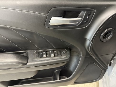 Used 2022 Dodge Charger R/T w/ Plus Group image 12
