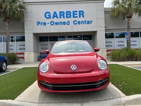 Used 2014 Volkswagen Beetle TDI image 2