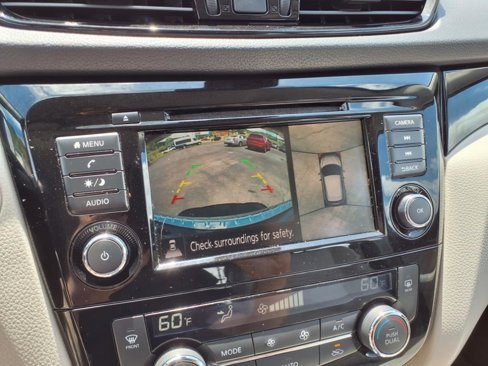 Used 2022 Nissan Rogue Sport SV w/ Technology Package image 21