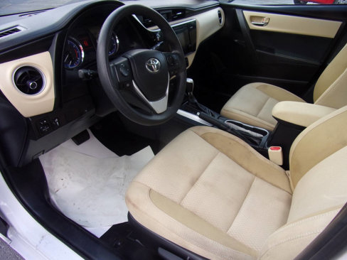 Used 2017 Toyota Corolla LE image 19