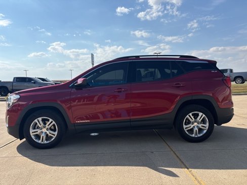 Used 2019 GMC Terrain SLE w/ Driver Convenience Package image 5