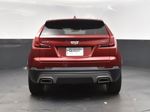 Used 2021 Cadillac XT4 Premium Luxury image 6