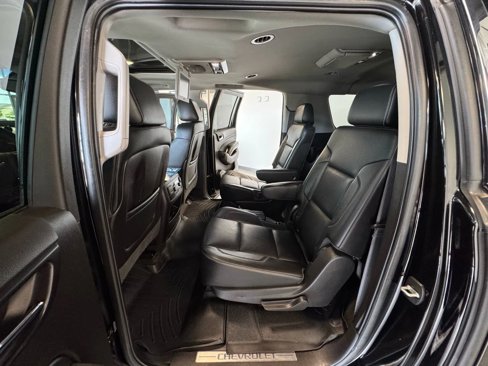 Used 2016 Chevrolet Suburban LTZ image 21