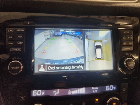 Used 2016 Nissan Rogue SV image 22