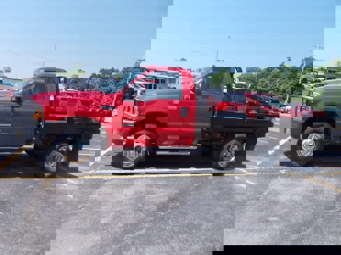 Used 2006 Ford F350 XLT image 1