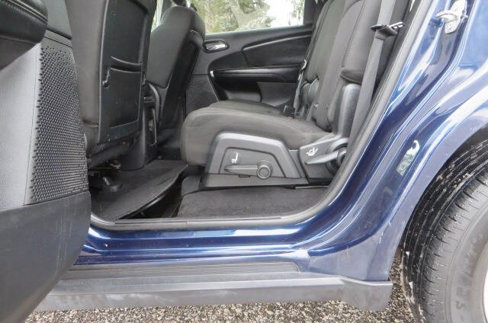 Used 2017 Dodge Journey SXT w/ Comfort/Convenience Group image 14