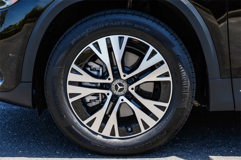 Used 2025 Mercedes-Benz GLA 250 4MATIC image 9