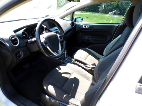 Used 2014 Ford Fiesta SE w/ Equipment Group 201A image 26