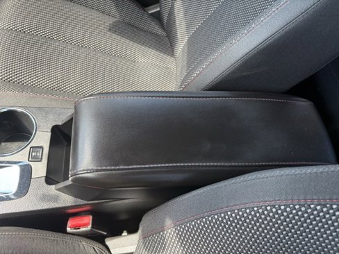 Used 2015 Chevrolet Equinox LT w/ Driver Convenience Package image 16