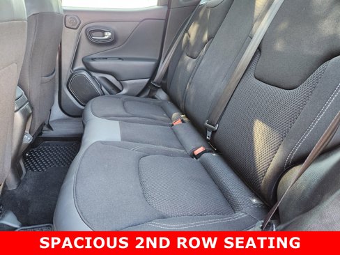 Used 2022 Jeep Renegade Latitude w/ Sun/Sound Group image 10