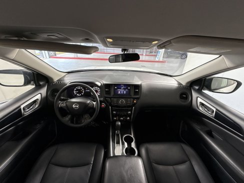 Used 2018 Nissan Pathfinder S image 21
