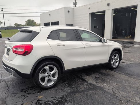 Used 2018 Mercedes-Benz GLA 250 4MATIC image 3
