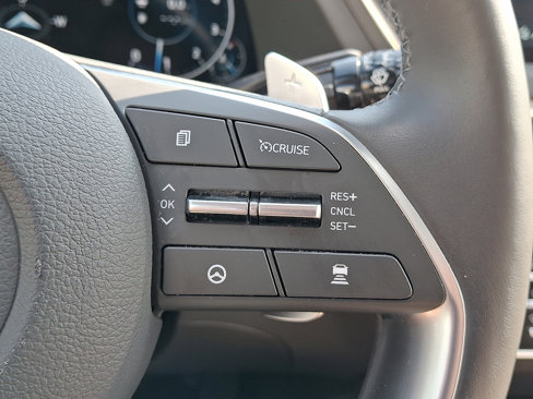 Certified 2023 Hyundai Sonata Limited w/ Preferred Accessory Package image 22