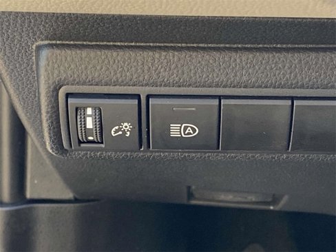 Used 2025 Toyota Corolla LE image 16