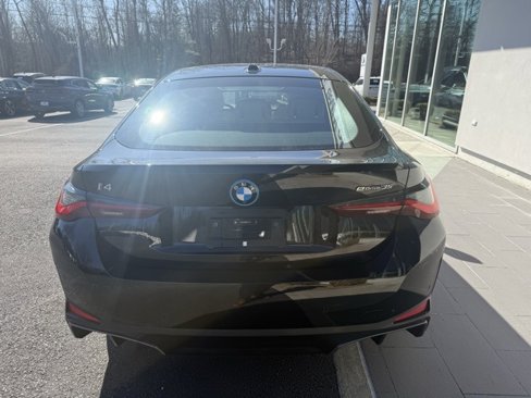 Used 2024 BMW i4 eDrive35 w/ Premium Package image 8