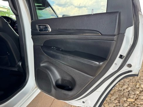 Used 2020 Jeep Grand Cherokee Limited X image 25
