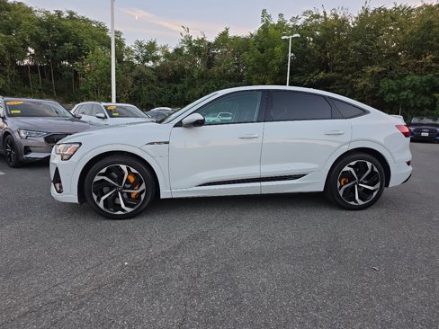 Used 2022 Audi e-tron Premium Plus w/ Premium Plus Package image 4