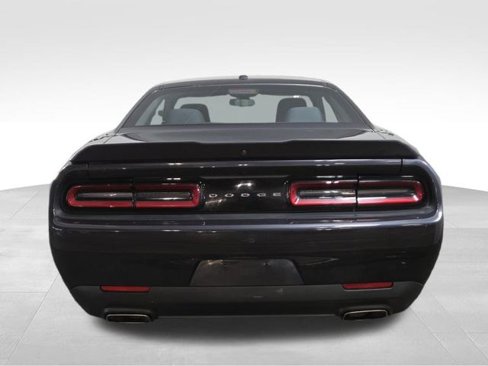 Used 2018 Dodge Challenger SXT w/ Blacktop Package image 15