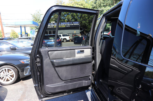 Used 2017 Ford Expedition EL XLT image 30