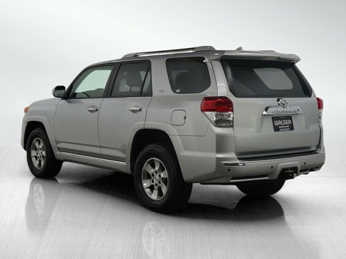 Used 2011 Toyota 4Runner SR5 image 3