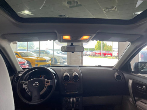 Used 2012 Nissan Rogue SV w/ Premium Pkg image 21