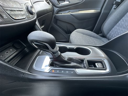 Used 2023 Chevrolet Equinox LT image 19