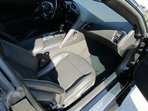 Used 2019 Chevrolet Corvette Z06 w/ Battery Protection Package image 13