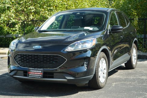Used 2020 Ford Escape SE image 4