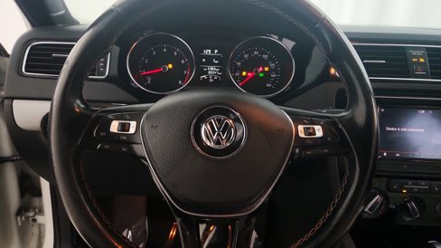 Used 2016 Volkswagen Jetta Sport image 25