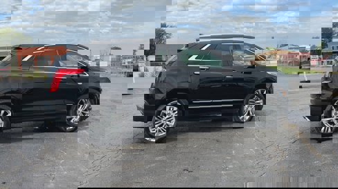 Used 2019 Cadillac XT5 Premium Luxury image 9