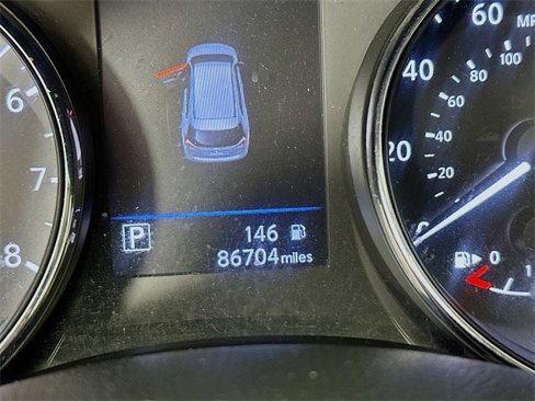 Used 2019 Nissan Rogue SV image 12