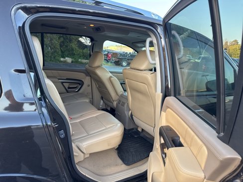 Used 2015 Nissan Armada SL image 10